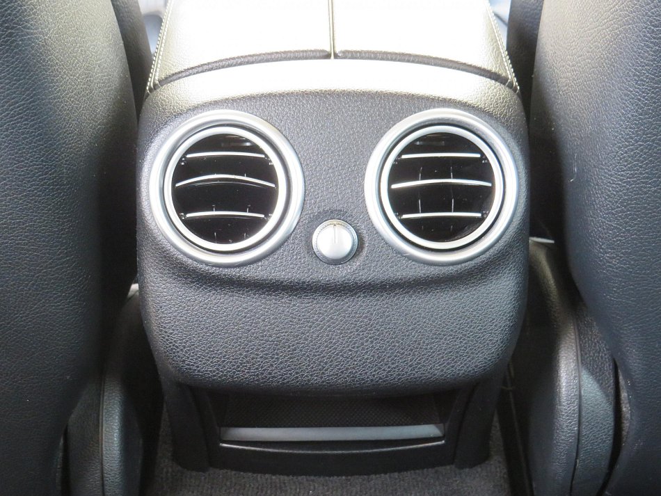 Mercedes-Benz Třída C 2.0CDi 