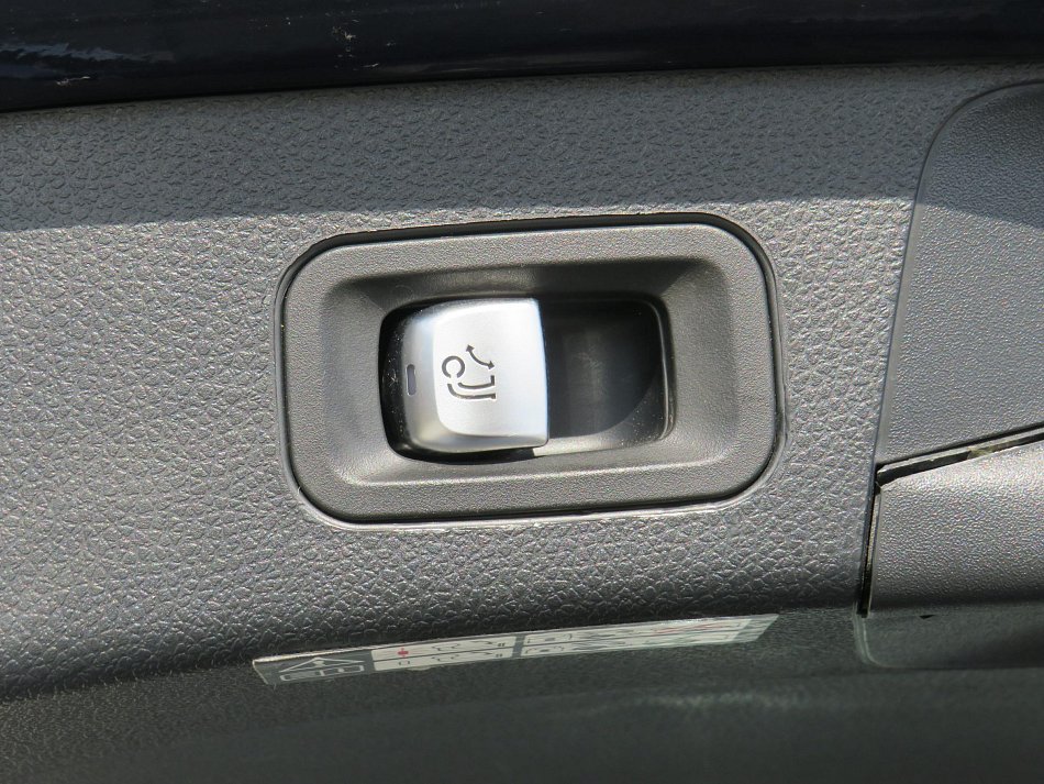 Mercedes-Benz Třída C 2.0CDi 