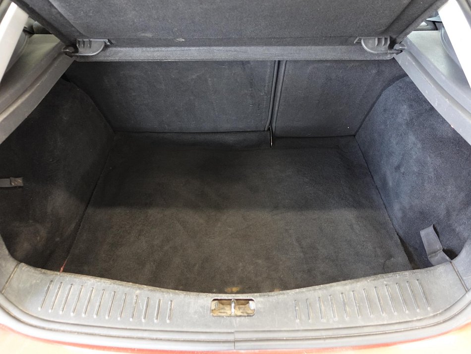 Ford Focus 1.6i 
