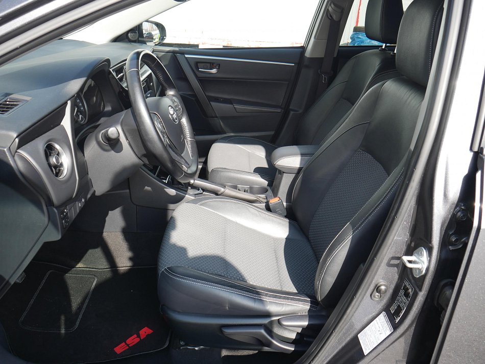 Toyota Corolla 1.6 VVT-i Executive