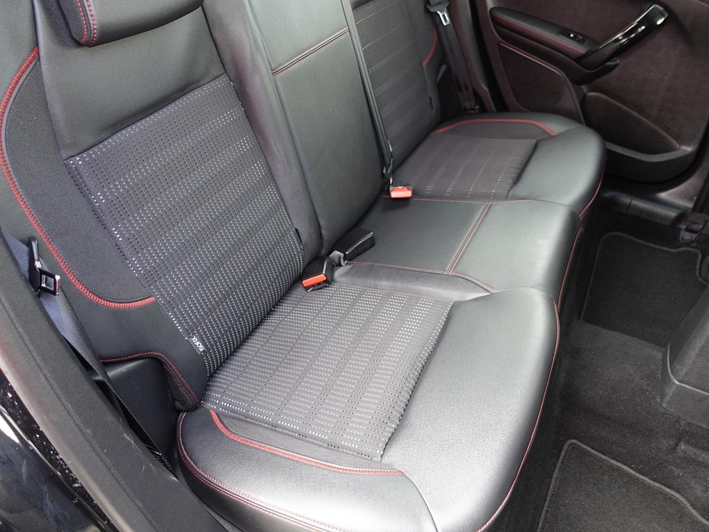 Peugeot 208 1.2PT GT Line