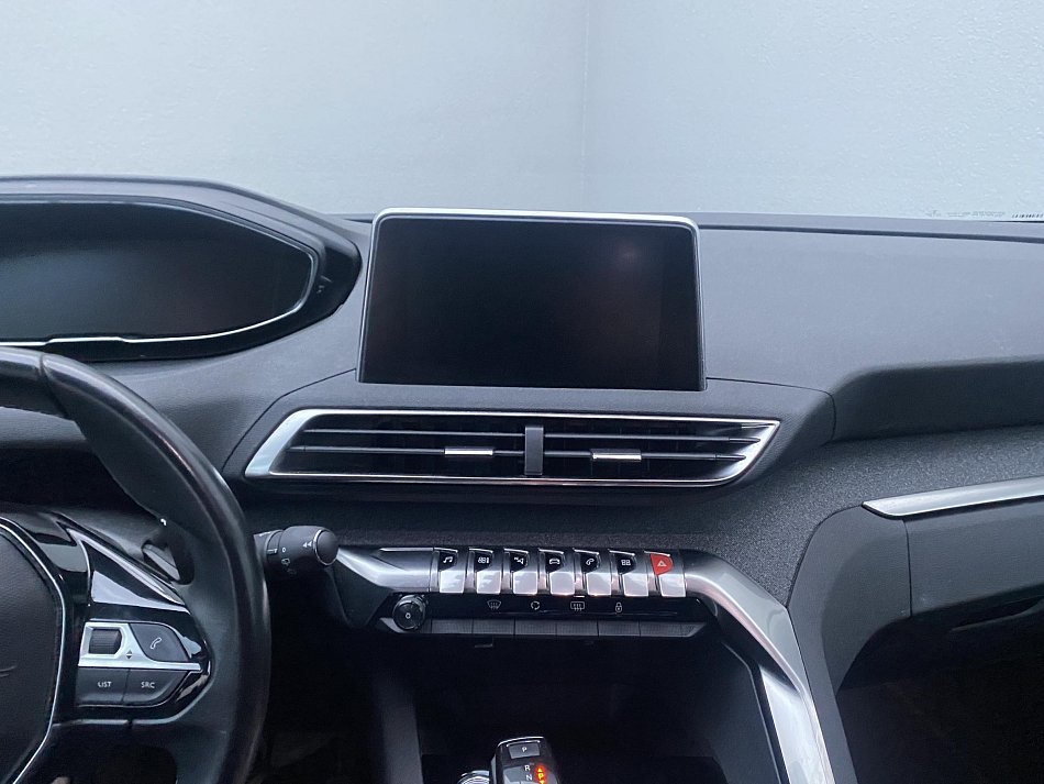 Peugeot 3008 1.2 PT Allure