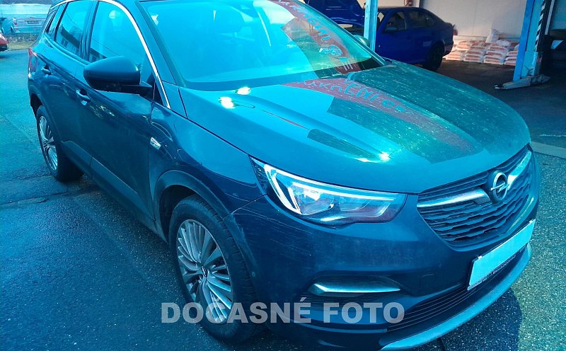 Opel Grandland X 1.2 PT 