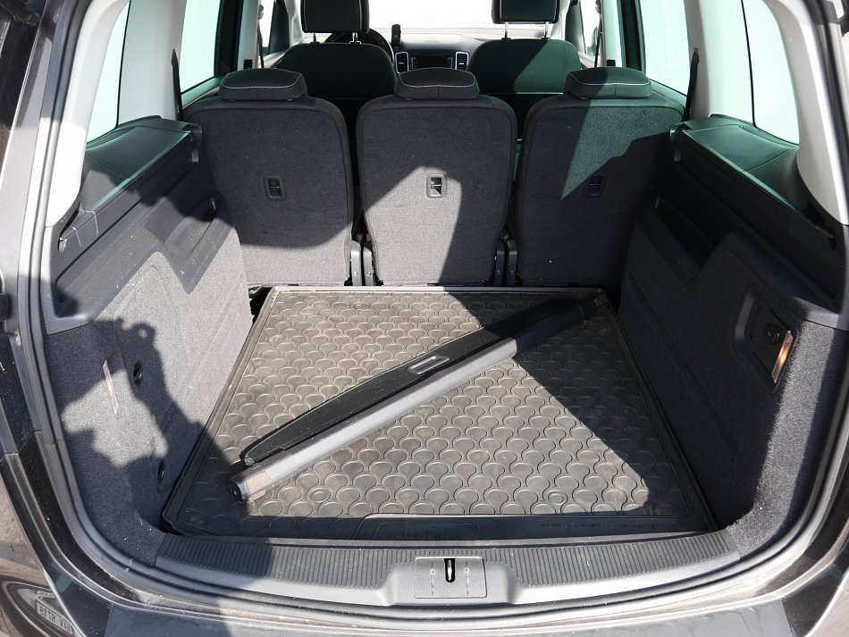 Volkswagen Sharan 2.0 TDI 