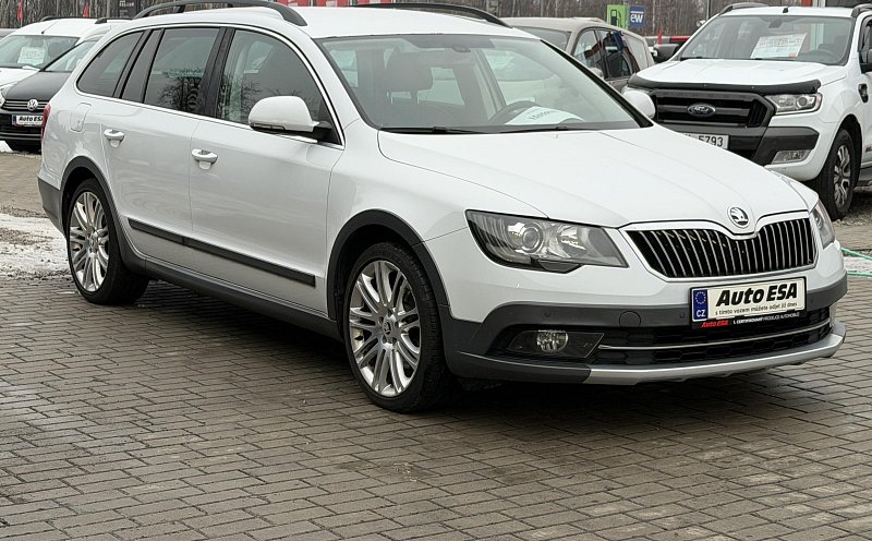 Škoda Superb II 2.0 TDCi Elegance 4x4