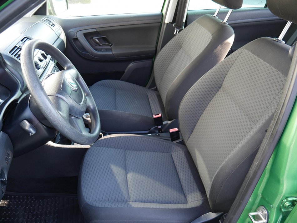 Škoda Fabia II 1.2 TSI Ambiente