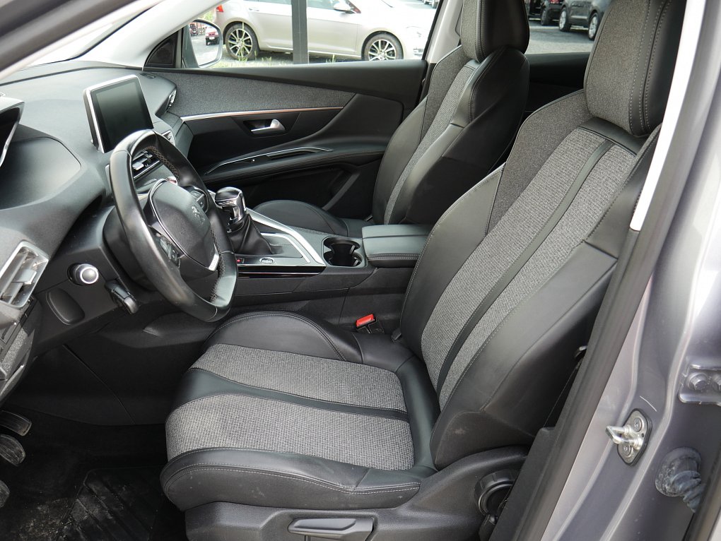 Peugeot 3008 1.5 HDi Allure