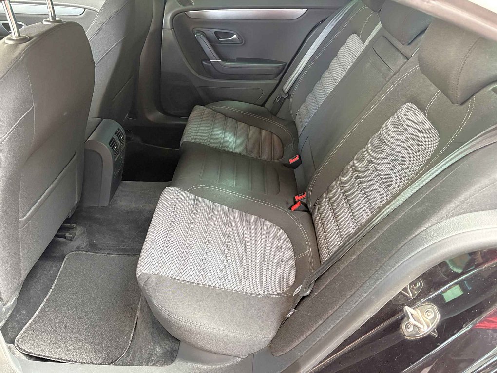 Volkswagen CC 2.0 TDi 