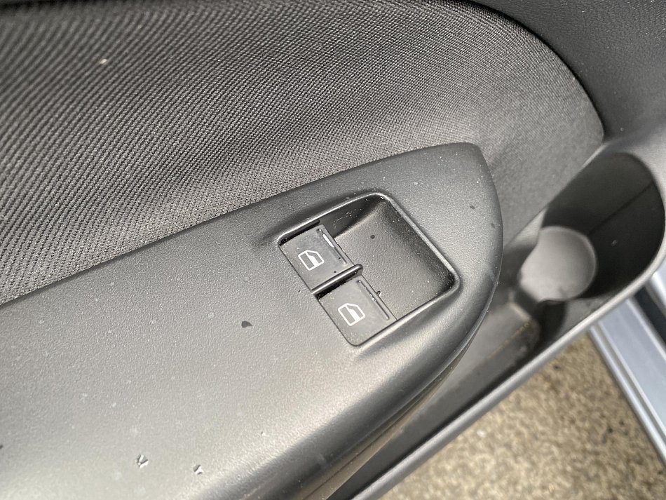 Škoda Octavia II 1.6 MPi Ambiente