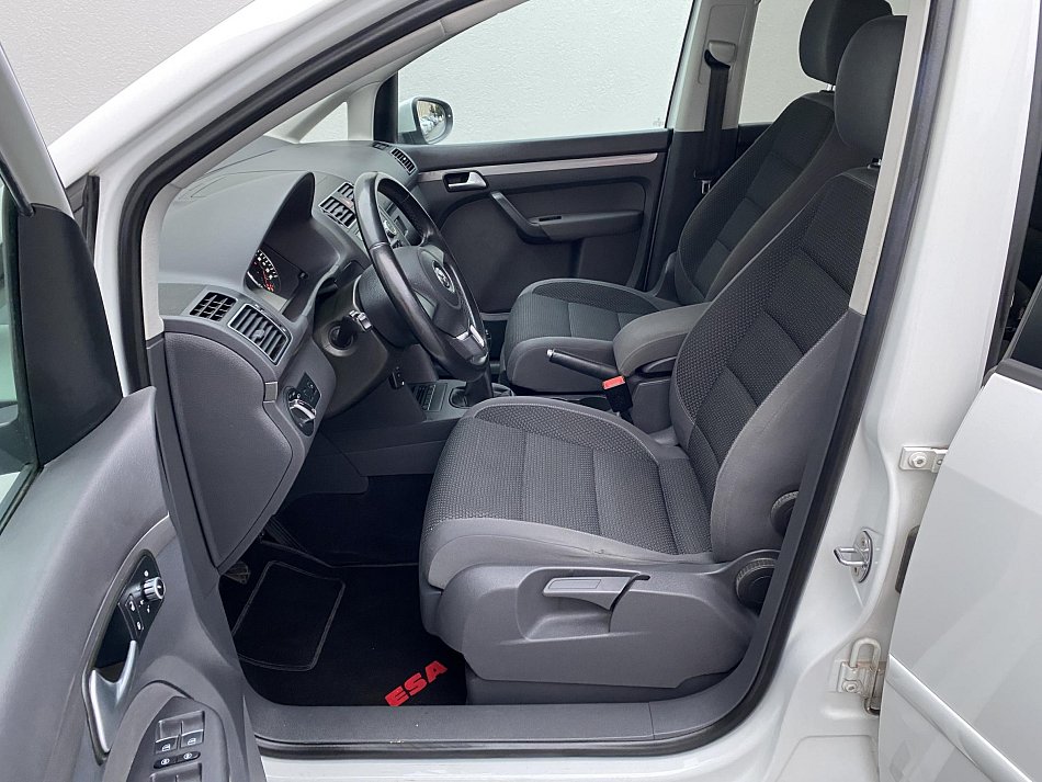 Volkswagen Touran 2.0 TDi  7míst