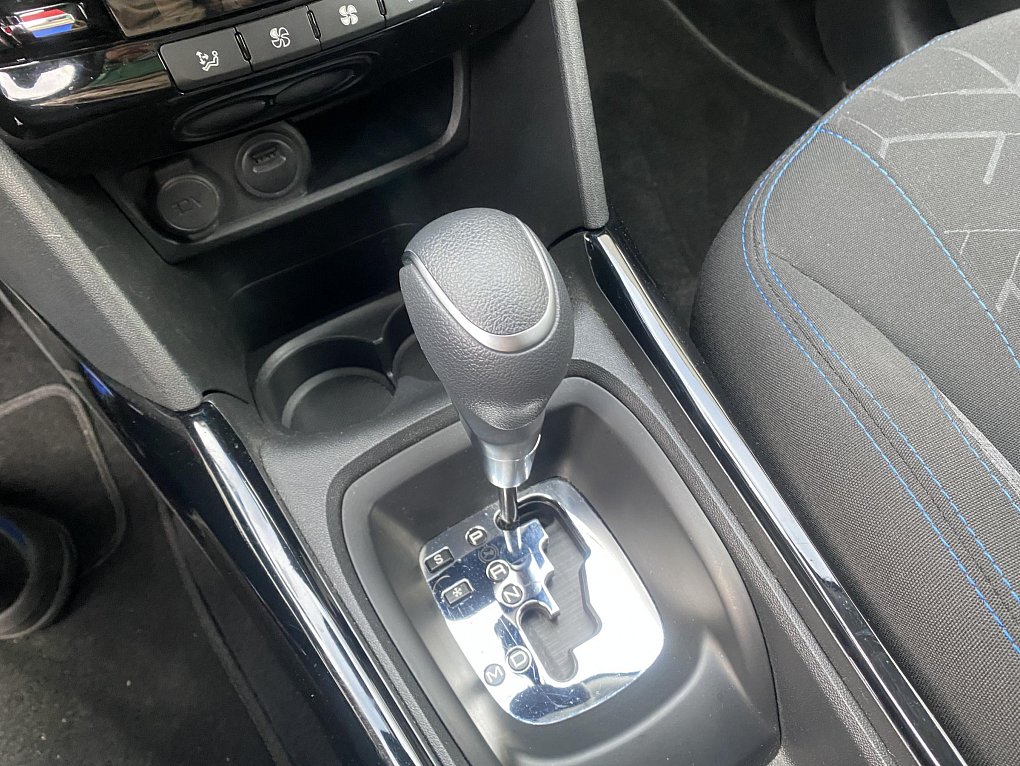 Peugeot 2008 1.2 PT Signature