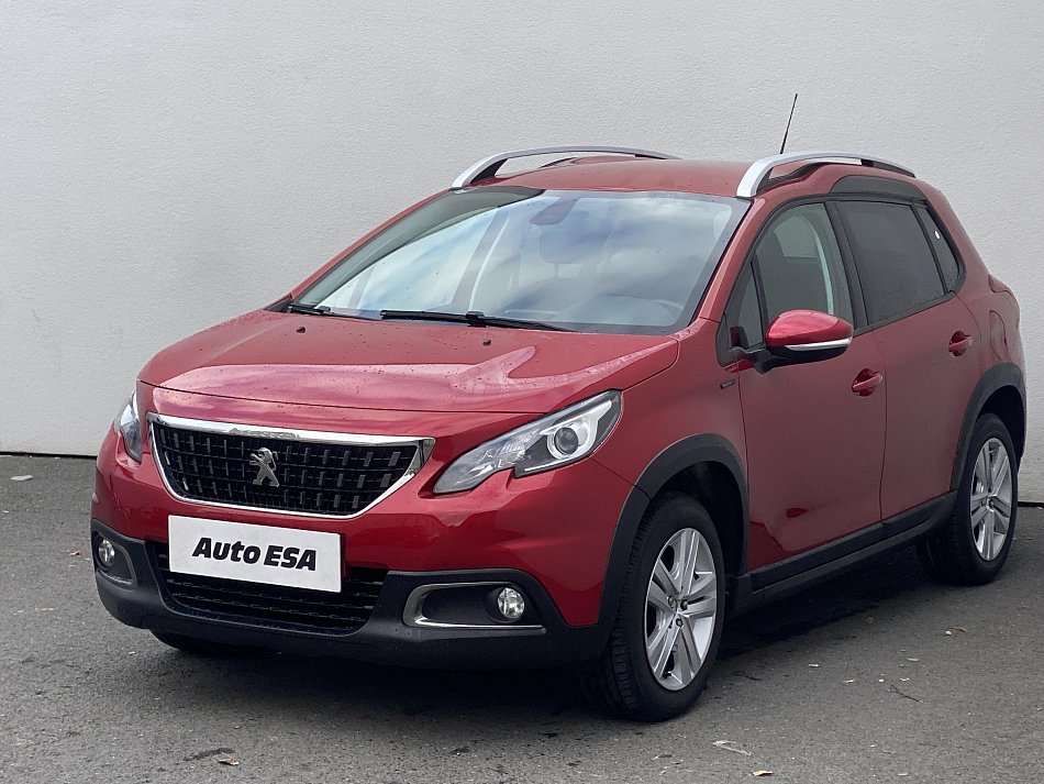 Peugeot 2008 1.2 PT Signature