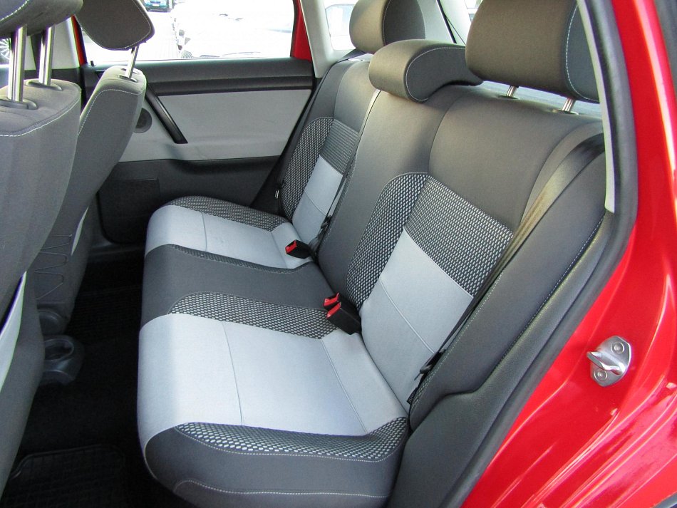 Volkswagen Polo 1.4 i CROSS CROSS