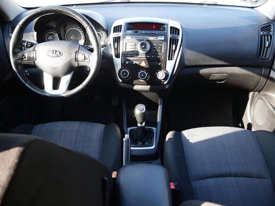 Kia Ceed 1.6CVVT 