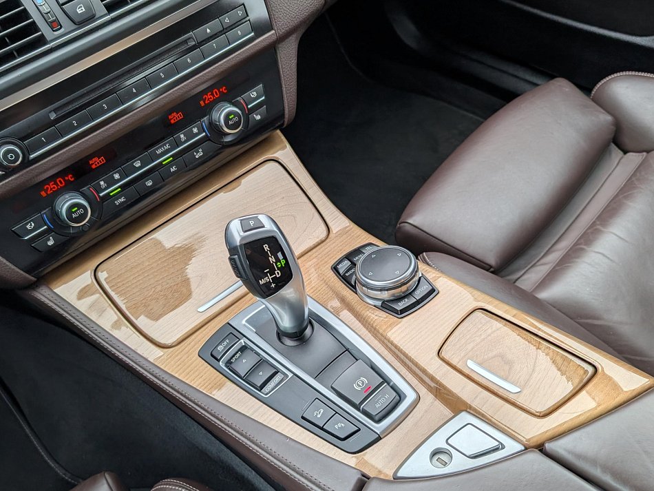 BMW Řada 5 3.0 D  535d xDrive