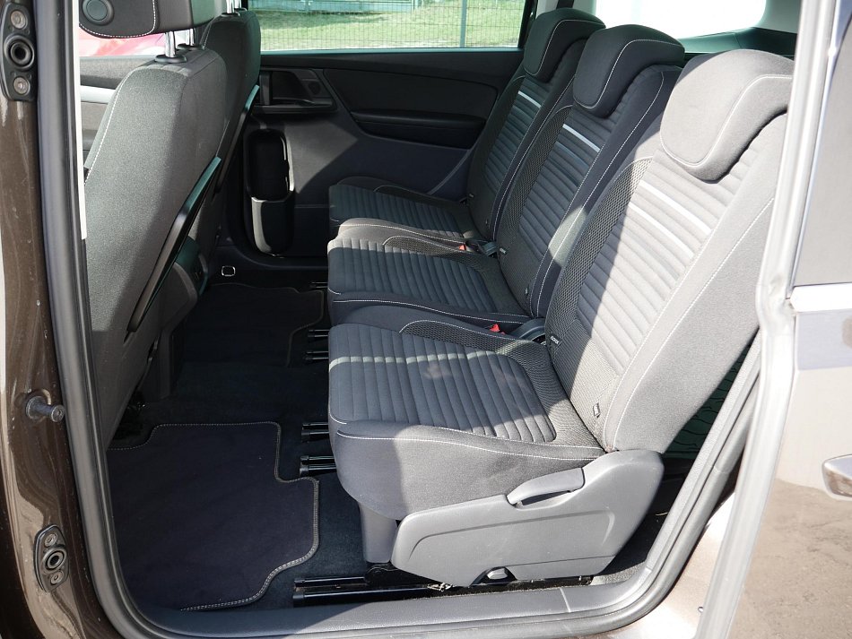 Volkswagen Sharan 2.0 TDI 