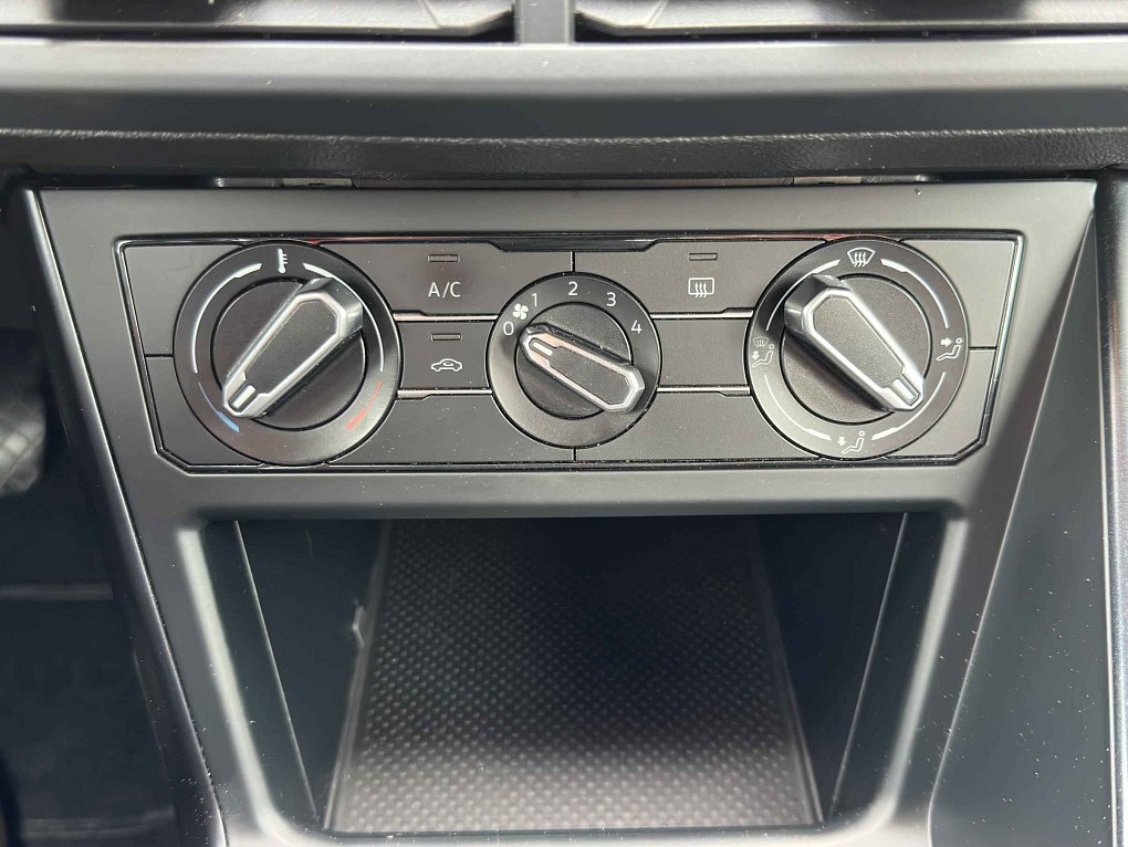 Volkswagen Polo 1.0i 