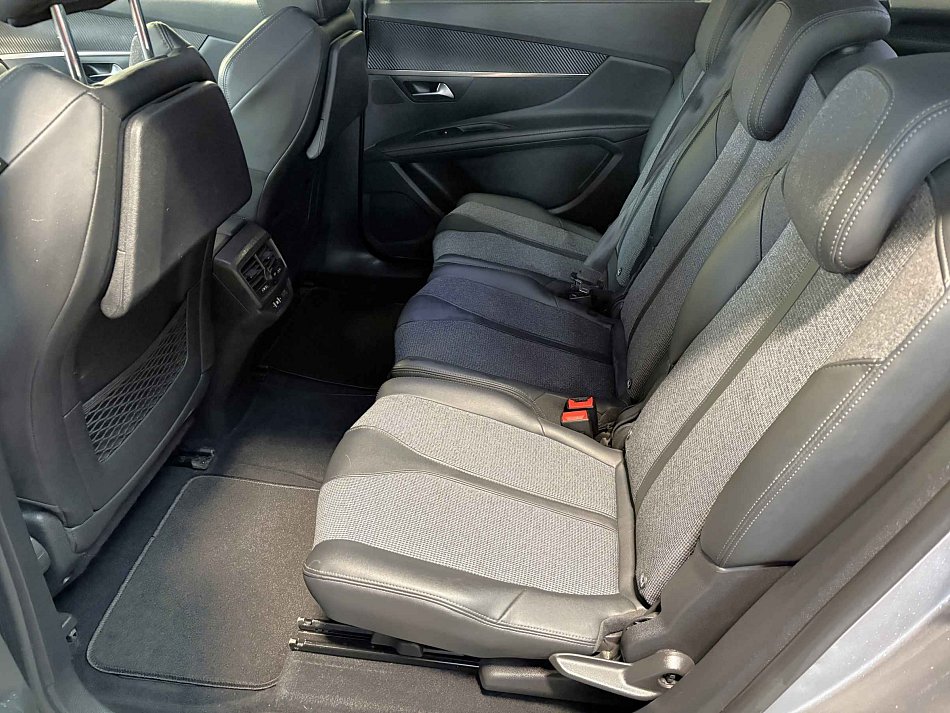 Peugeot 5008 1.5HDI 