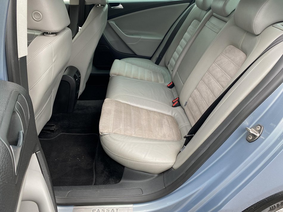 Volkswagen Passat 2.0 TDi Highline