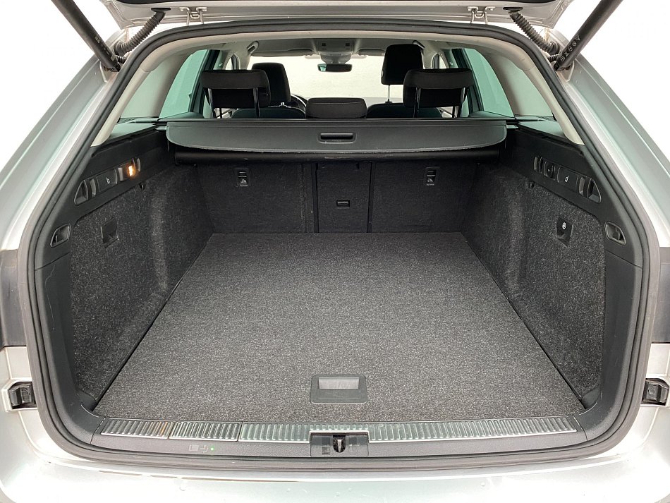 Škoda Superb III 2.0 TDi Style