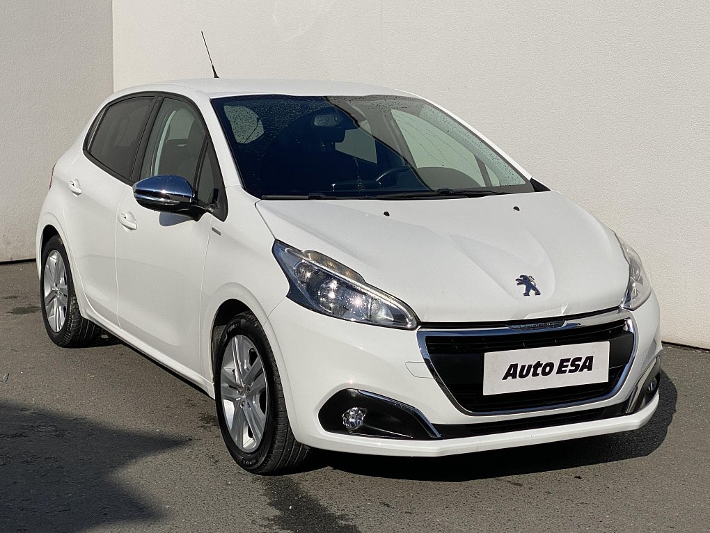 Peugeot 208 1.2PT Style