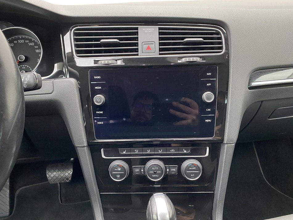 Volkswagen Golf 1.5 TSi Highline