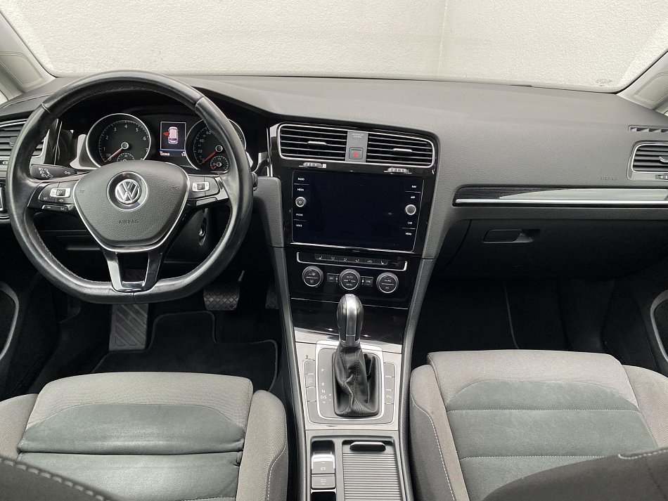 Volkswagen Golf 1.5 TSi Highline