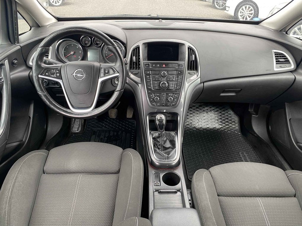 Opel Astra 2.0 TDCi 