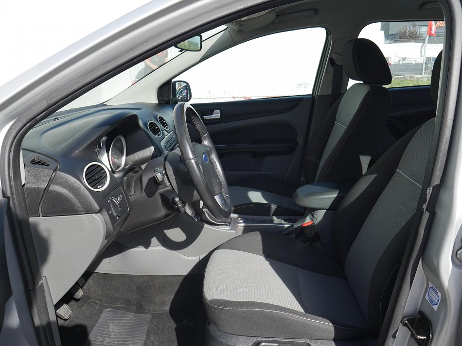 Ford Focus 1.6i 