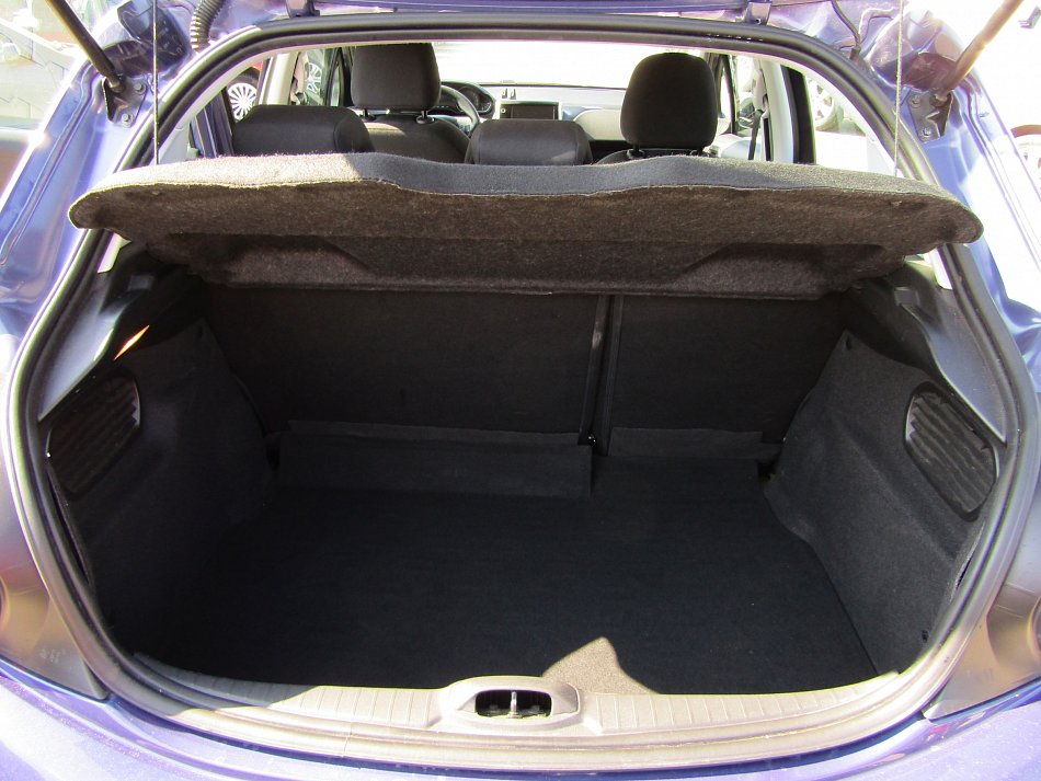 Peugeot 208 1.6 HDi 
