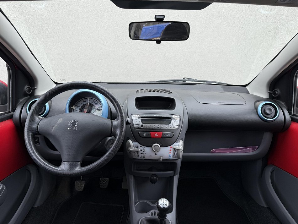 Peugeot 107 1.0 i 