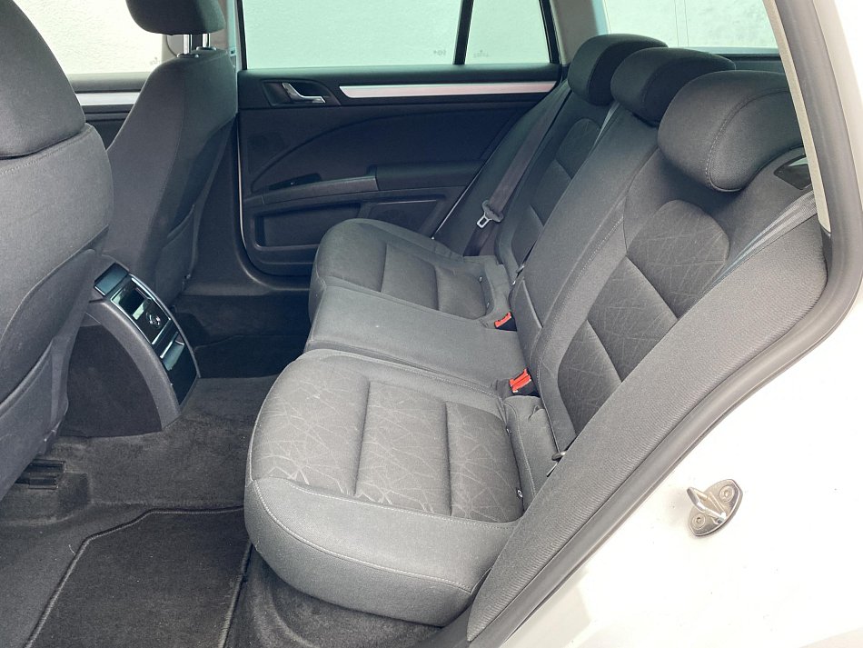 Škoda Superb II 2.0 TDi Family