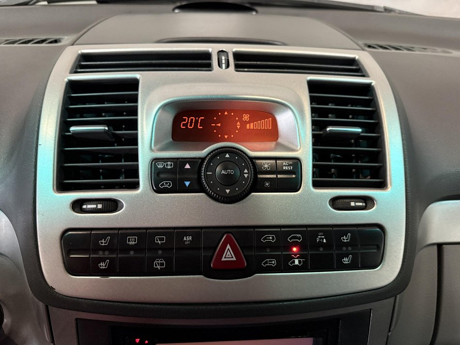 Mercedes-Benz Vito 3.0CDi  L2 5míst