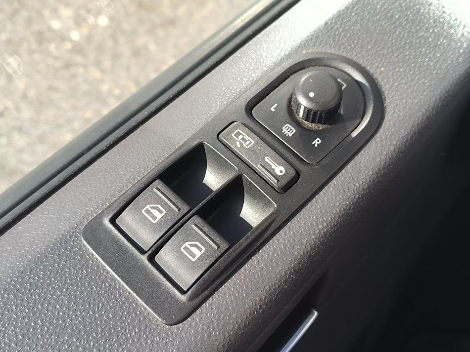 Volkswagen Caravelle 2.5TDi  L2 4x4
