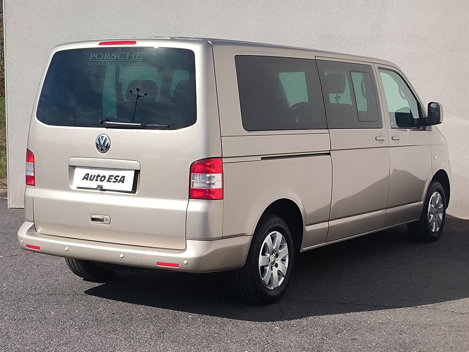 Volkswagen Caravelle 2.5TDi  L2 4x4