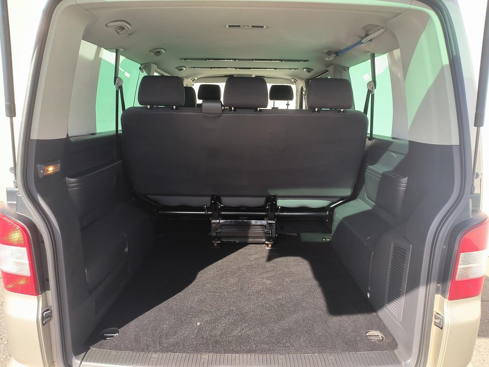Volkswagen Caravelle 2.5TDi  L2 4x4