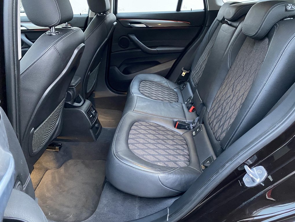 BMW X1 1.5i  sDrive 18i