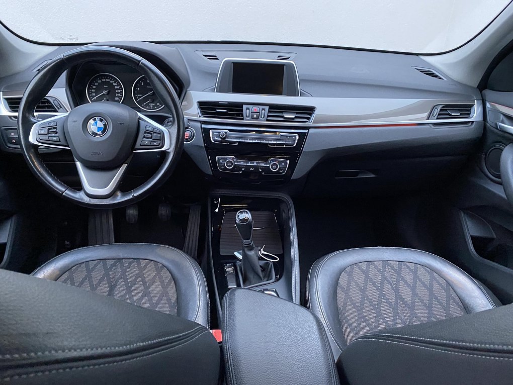 BMW X1 1.5i  sDrive 18i