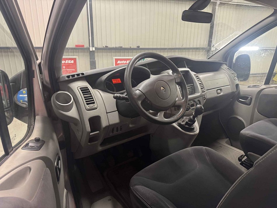 Renault Trafic 2.0dCi 