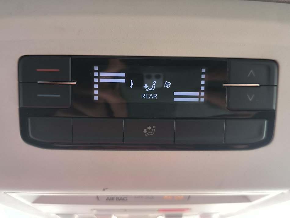 Volkswagen Transporter 2.0TDi  9míst