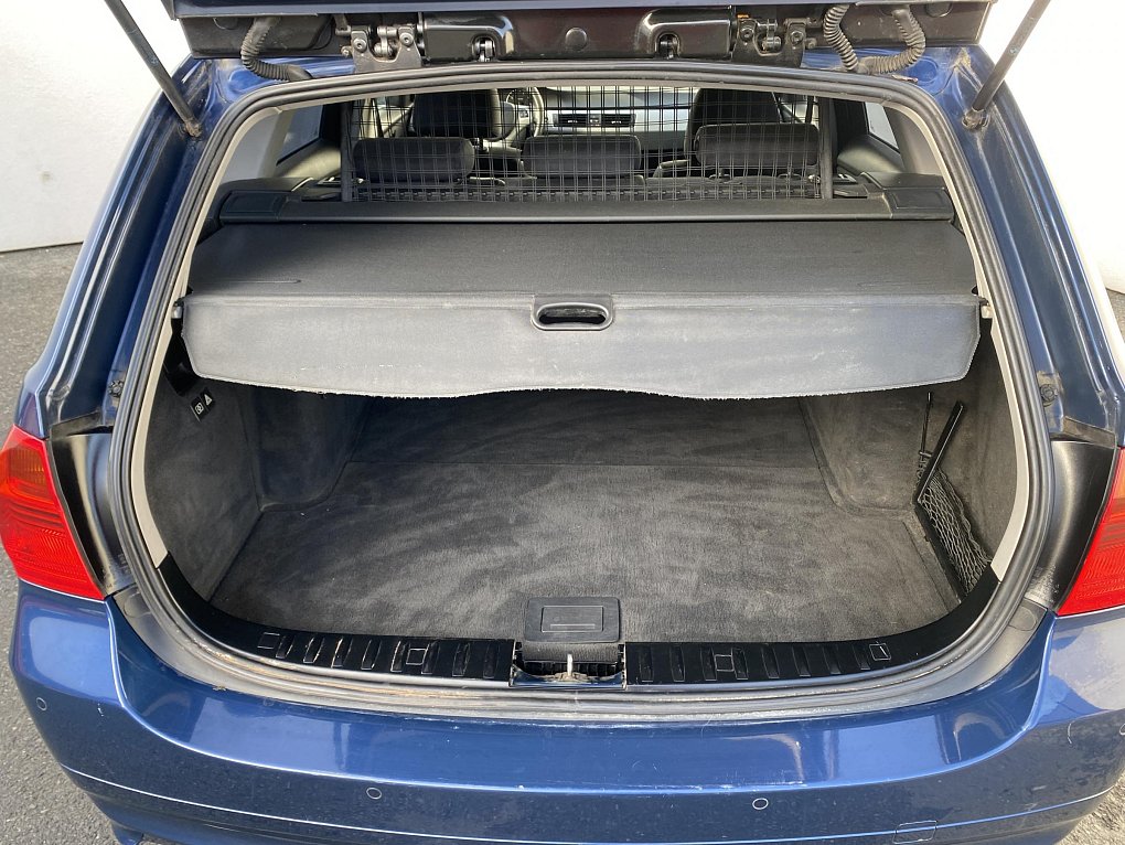 BMW Řada 3 2.0i  318i