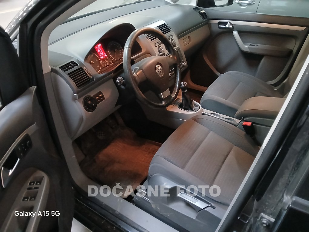 Volkswagen Touran 2.0 TDI 