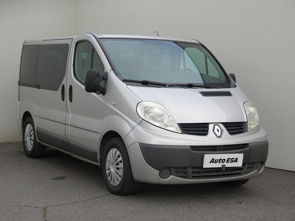 Renault Trafic 2.5dCi  9míst