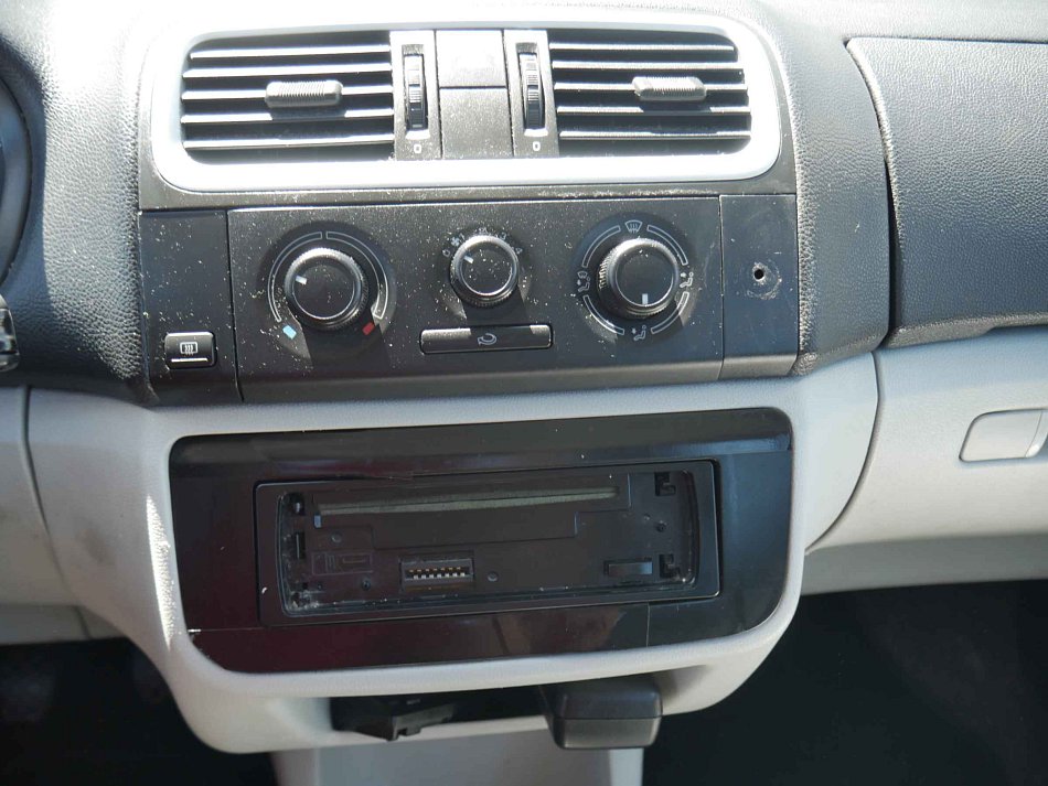 Škoda Fabia II 1.2HTP Ambiente