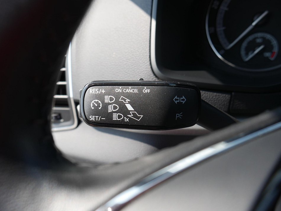 Škoda Karoq 1.0 TSi Ambition