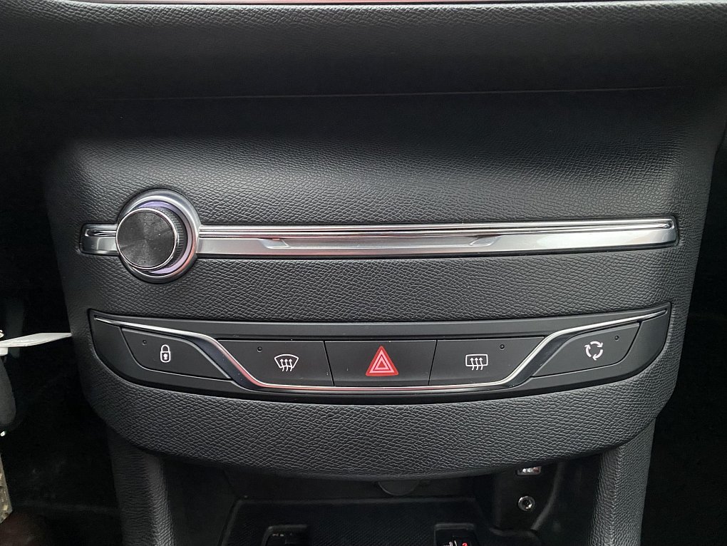 Peugeot 308 1.6 HDi 
