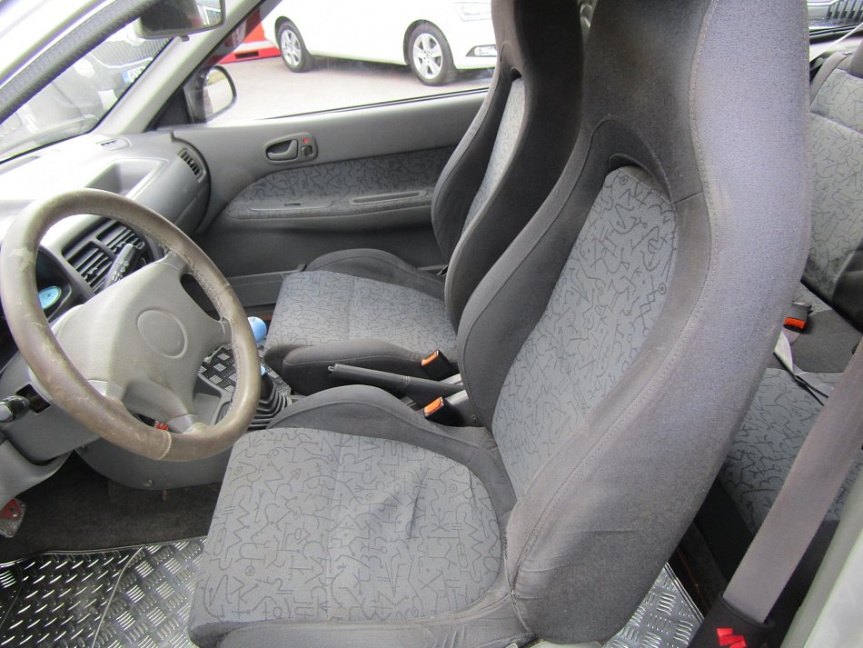 Suzuki Swift 1.3i 