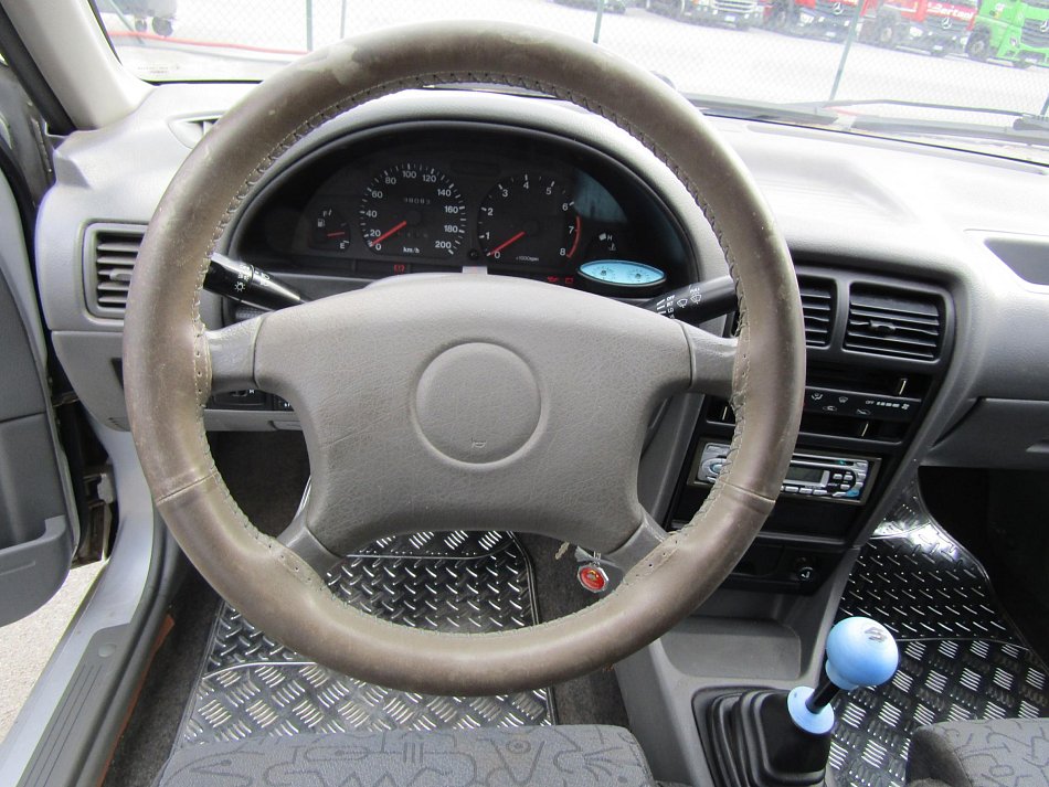 Suzuki Swift 1.3i 