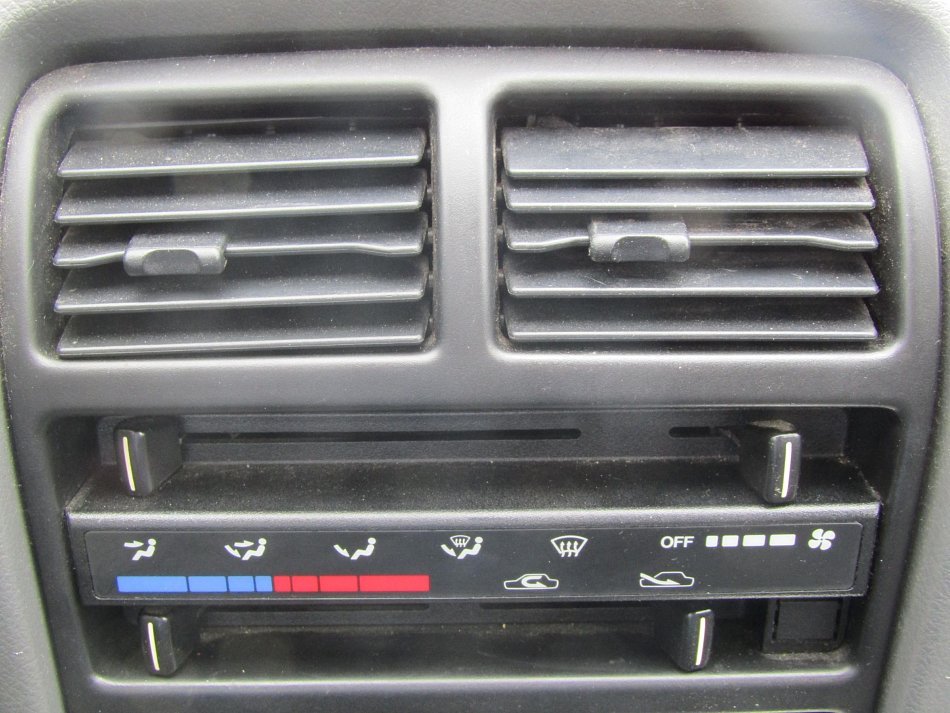 Suzuki Swift 1.3i 