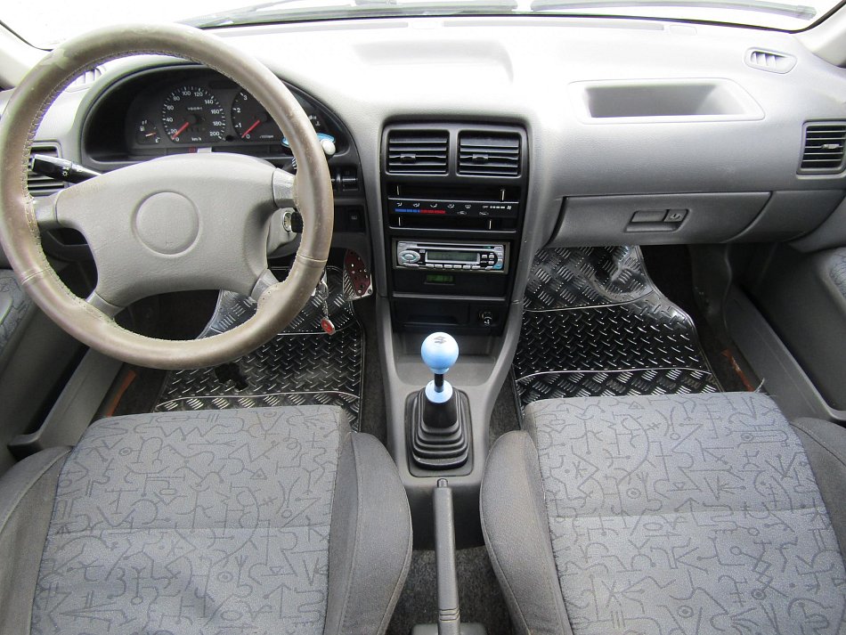 Suzuki Swift 1.3i 